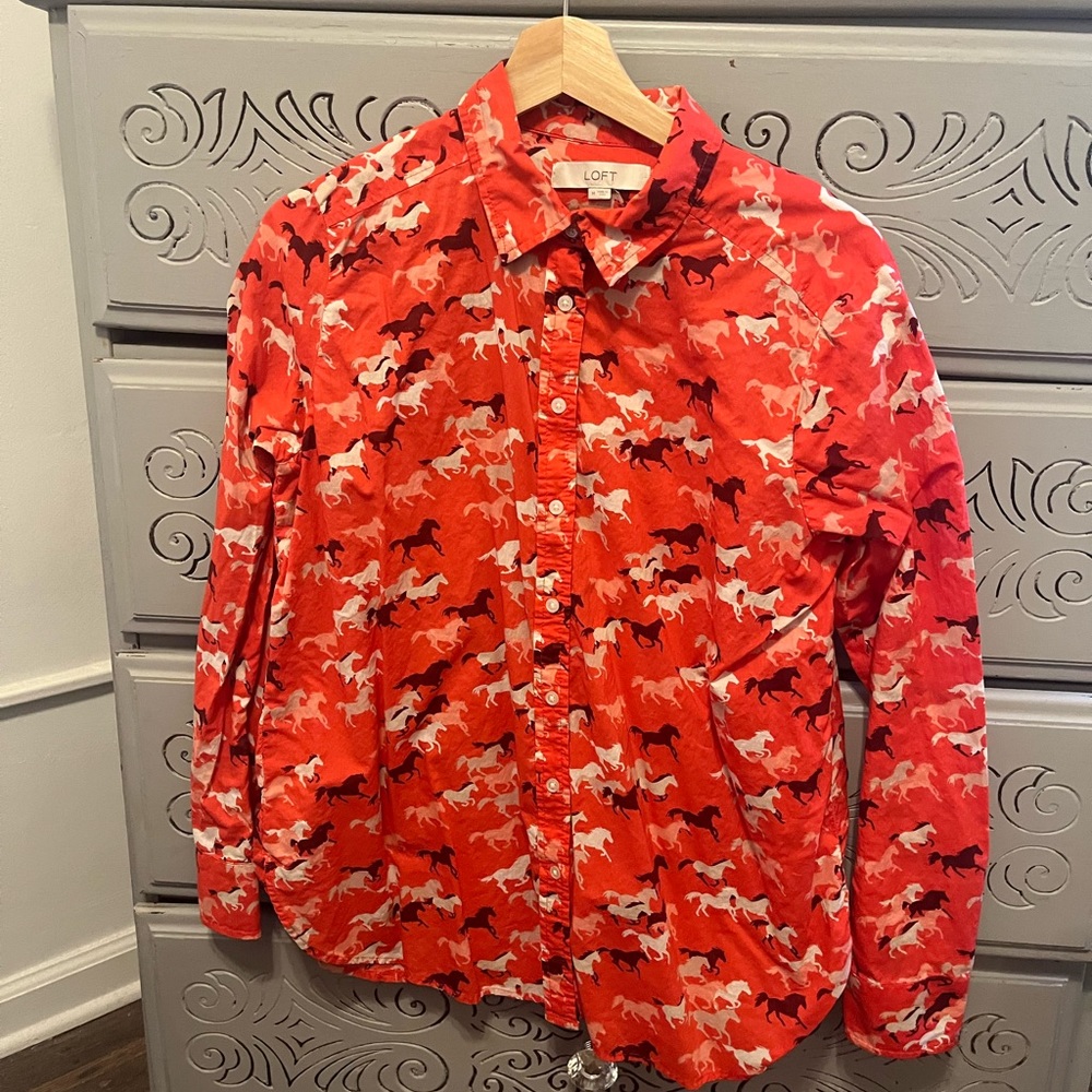 LOFT Everyday Buttondown Horse Shirt